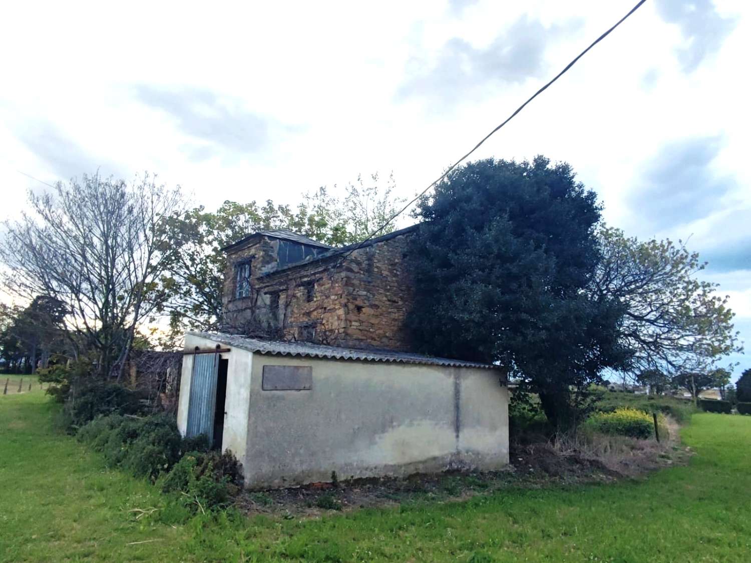 BEAUTIFUL OLD HOUSE TO REFORM IN SERANTES