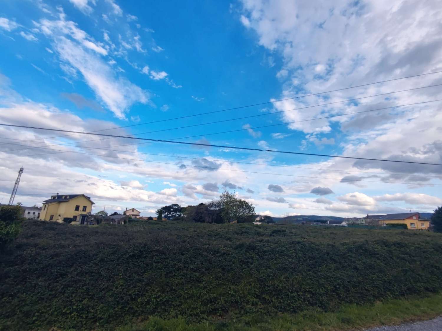 BUILDING LAND IN SERANTES, TAPIA DE CASARIEGO