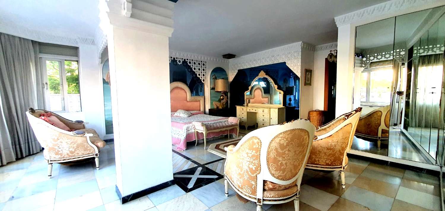 SPECTACULAIR APPARTEMENT IN HET CENTRUM VAN MARBELLA