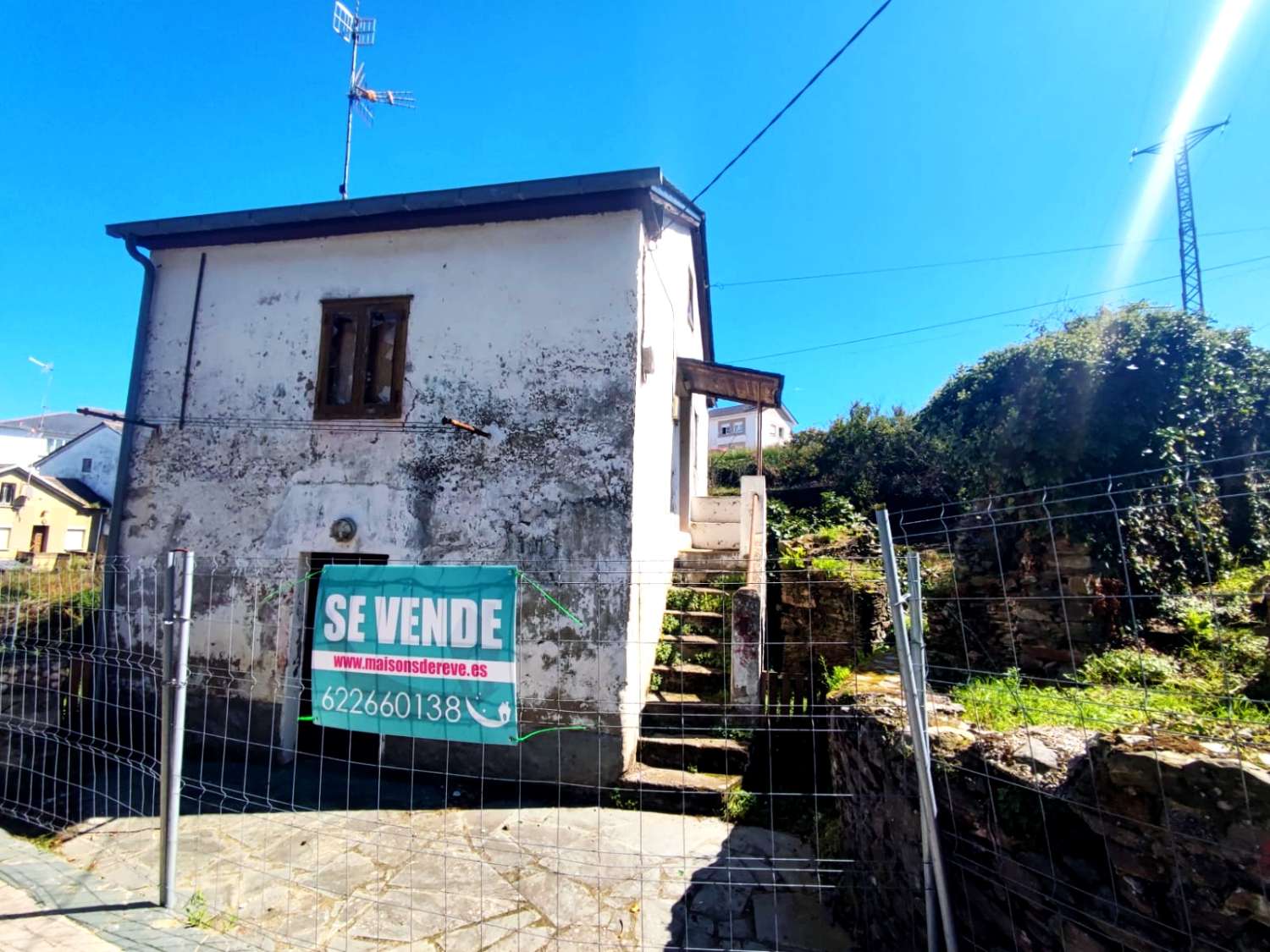 GRANDE OPPORTUNITÉ DANS LE PORT DE PUERTO DE VEGA, NAVIA