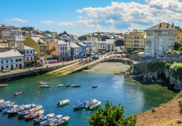 STOR TOMT I LA VENTOSA, MÁNTARAS (TAPIA DE CASARIEGO)