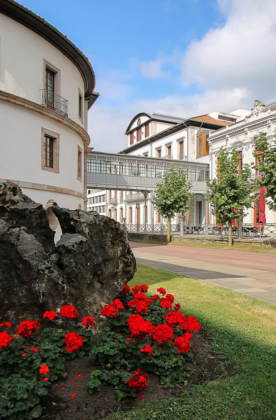 HAUS IN LAS CALDAS, NEBEN DEM SPA