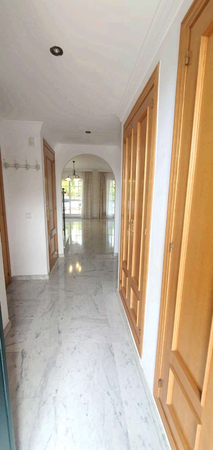 CHARMING HOUSE FOR RENT IN MARBELLA