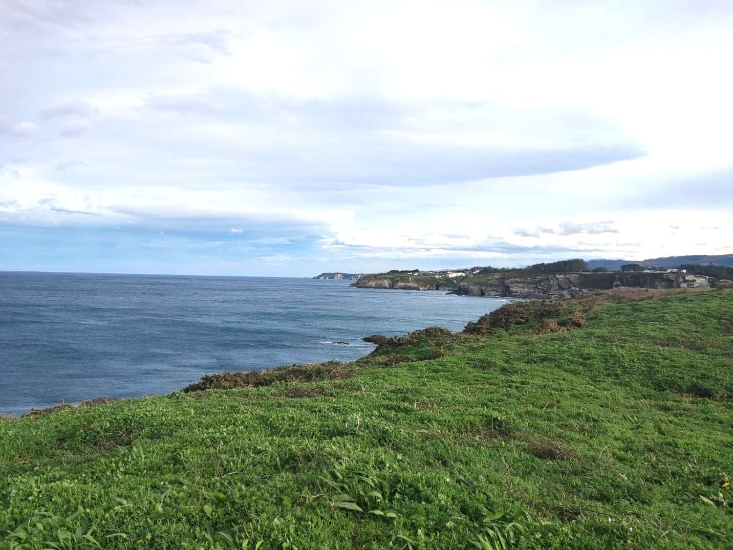 FINCA I VALDEPARES VED SIDEN AV PORCÍA-STRANDEN