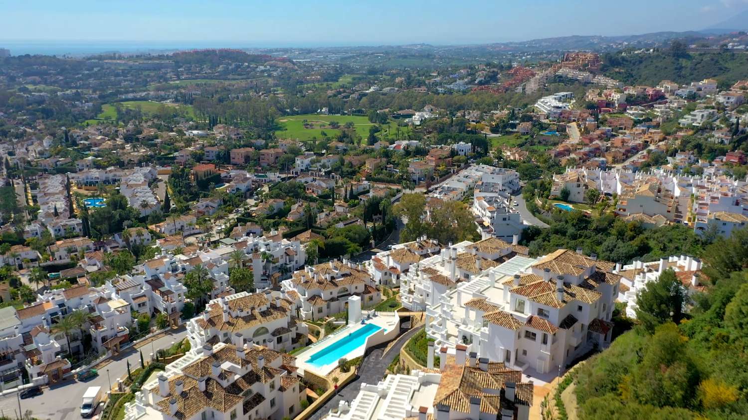 SUPERBE APPARTEMENT À NUEVA ANDALUCÍA