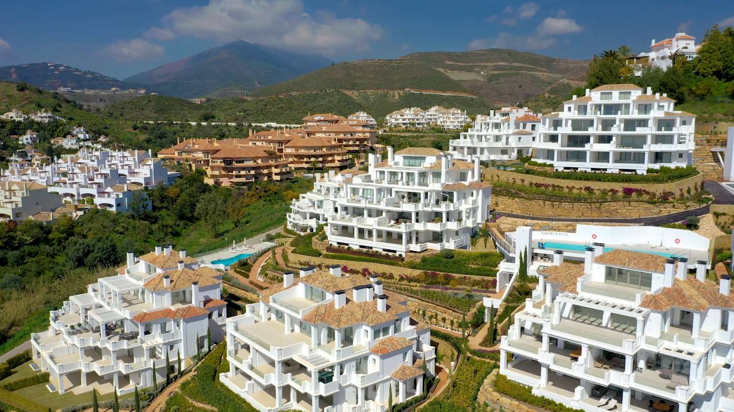 STUNNING APARTMENT IN NUEVA ANDALUCÍA