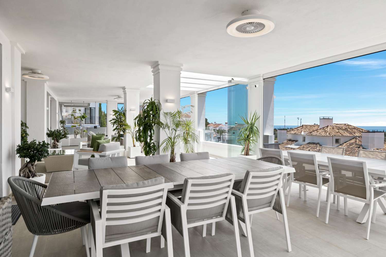 SUPERBE APPARTEMENT À NUEVA ANDALUCÍA