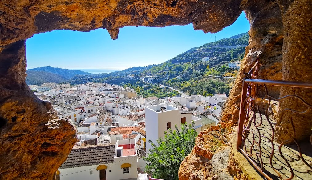 Terrain à bâtir à vendre à Ojen- Costa Del Sol