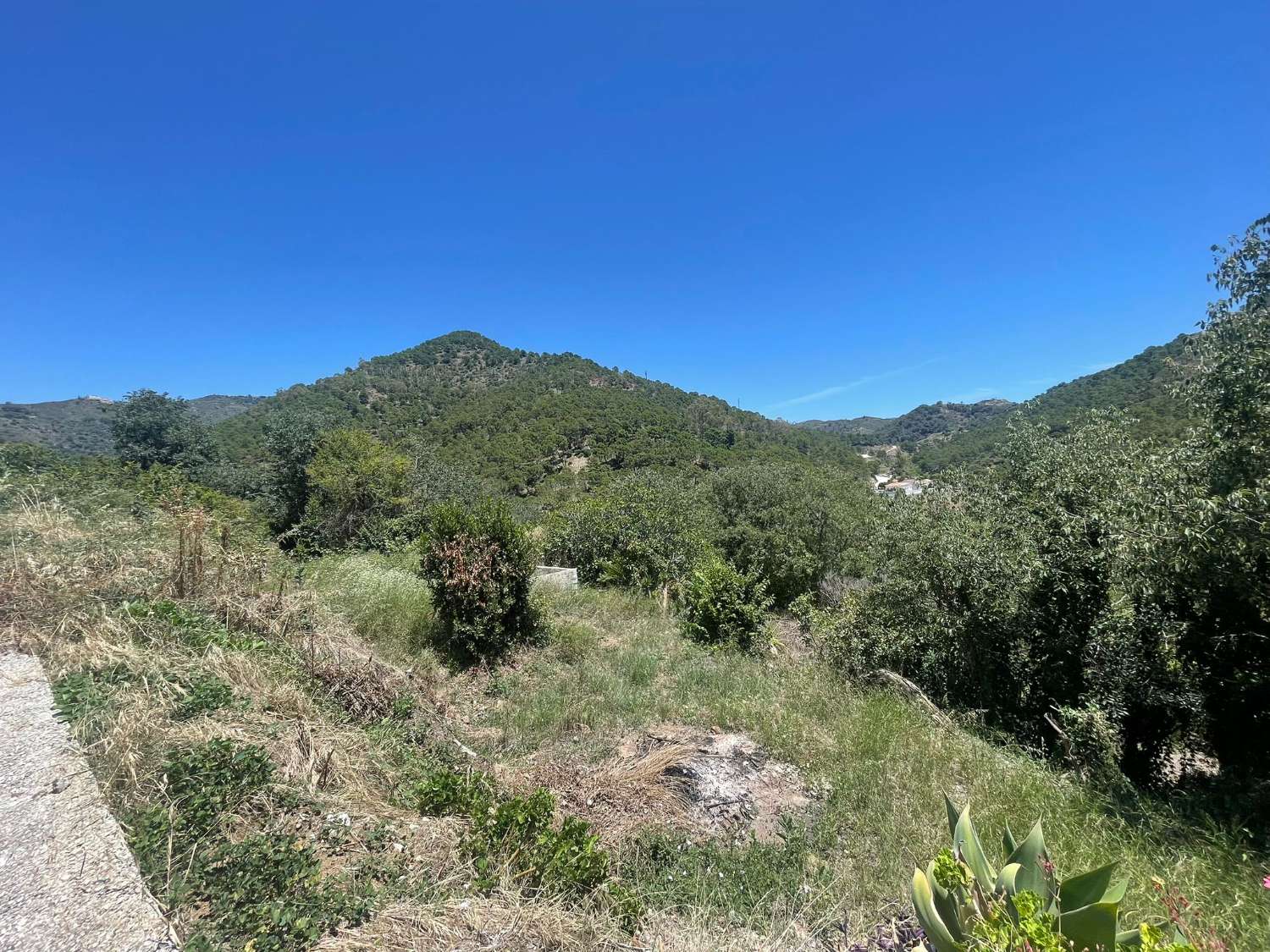 Terrain à bâtir à vendre à Ojen- Costa Del Sol