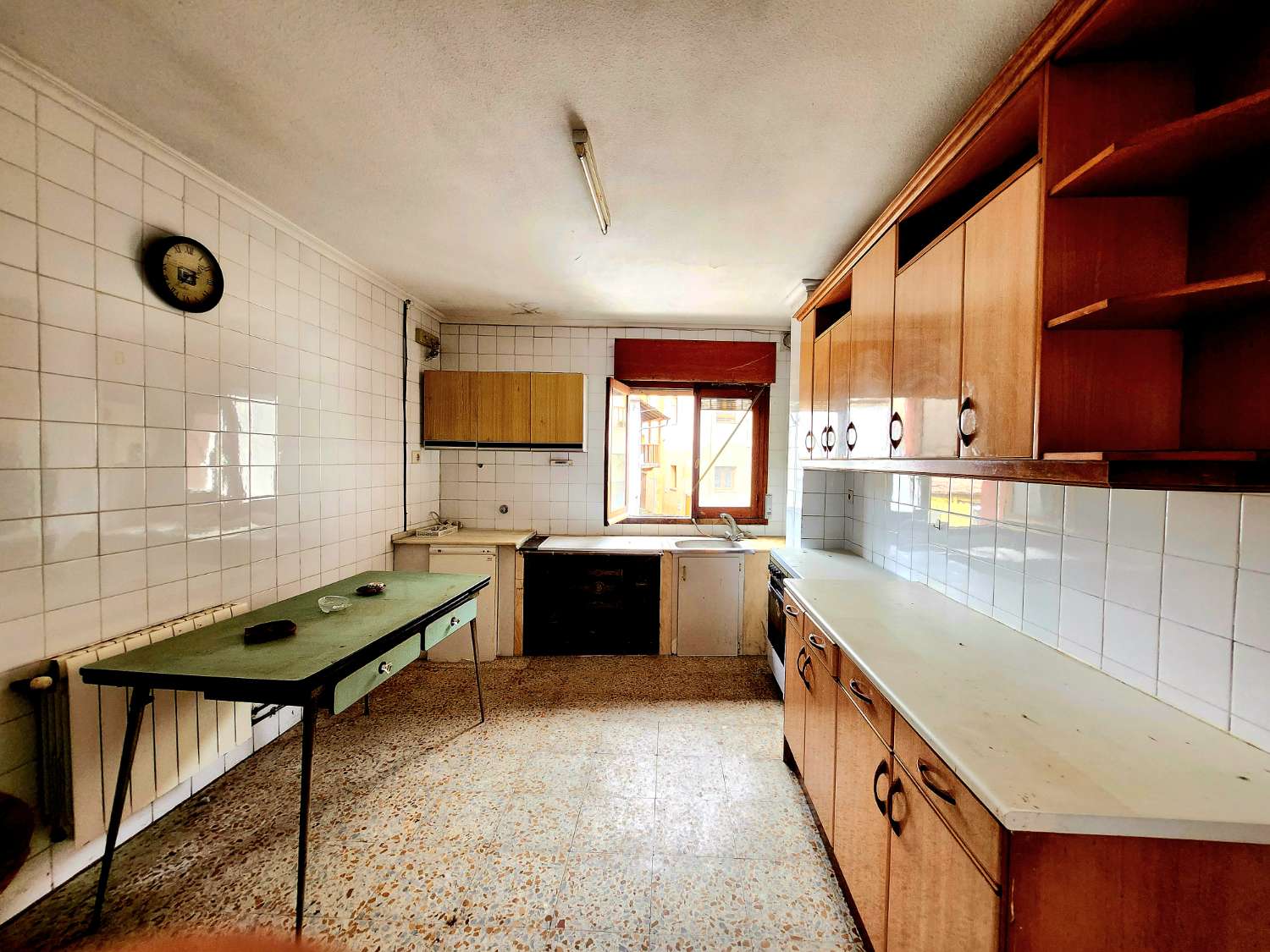 CASA A LA VENTA  EN LIMÉS, CANGAS DEL NARCEA