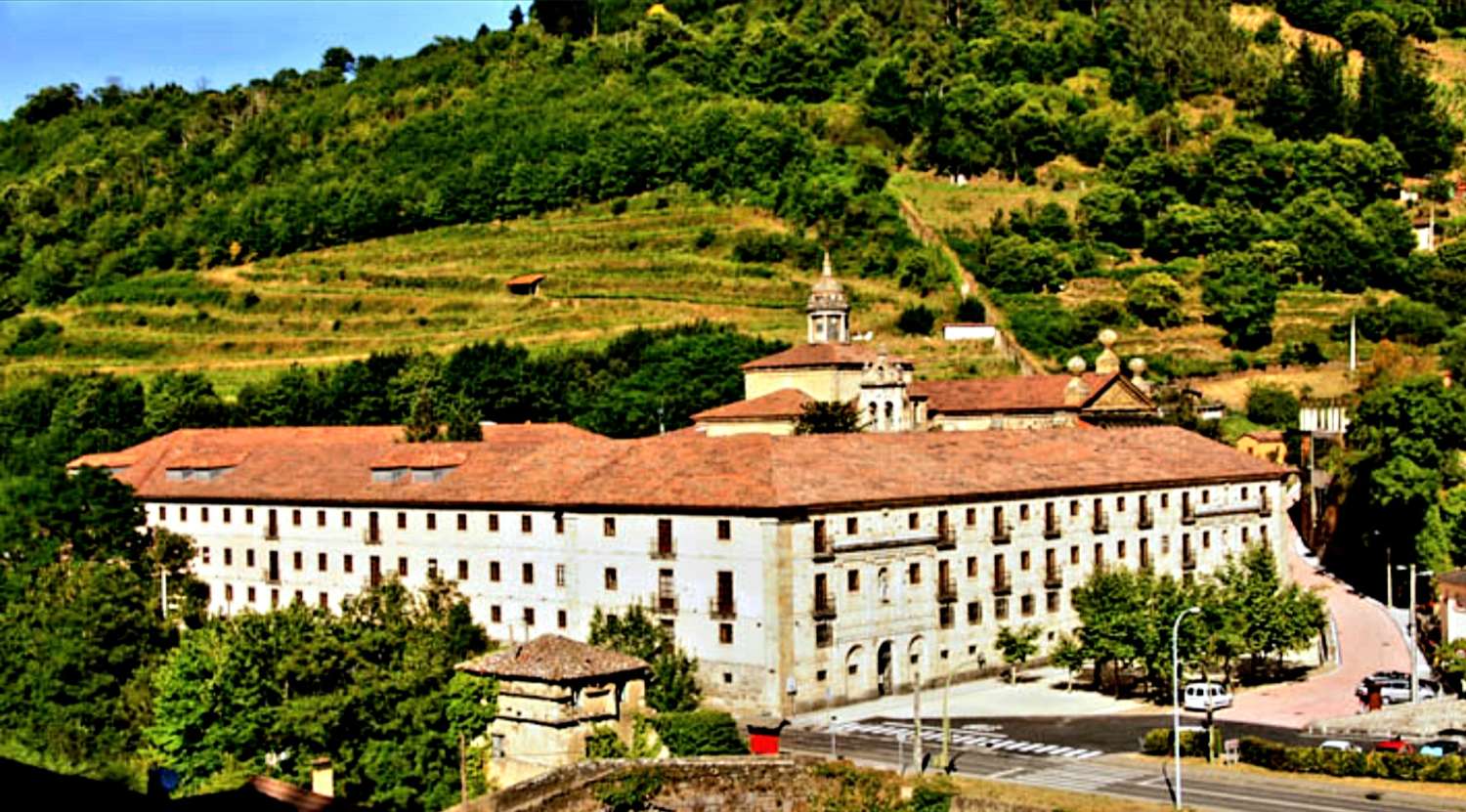 HUS TIL SALG I LIMÉS, CANGAS DEL NARCEA