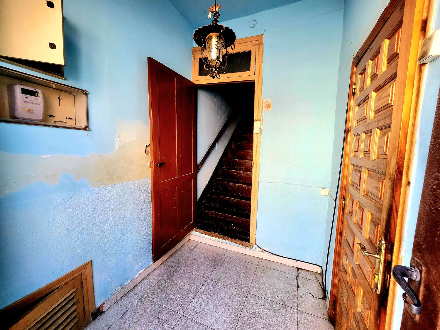 CASA EN VENTA EN EL CENTRO DE VEGADEO