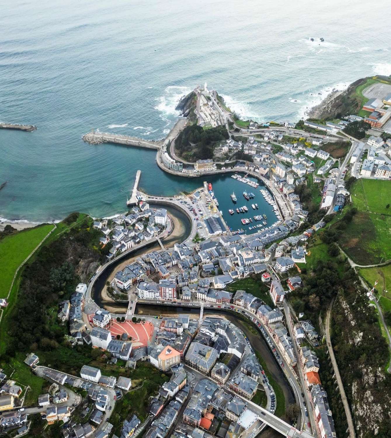 Parcela urbanizable en Otur, cerca de la playa