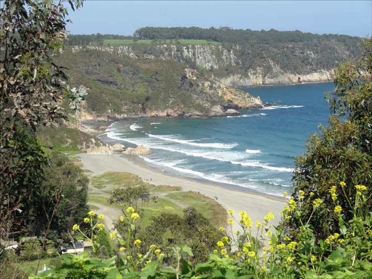 Terrain à bâtir à Otur, près de la plage