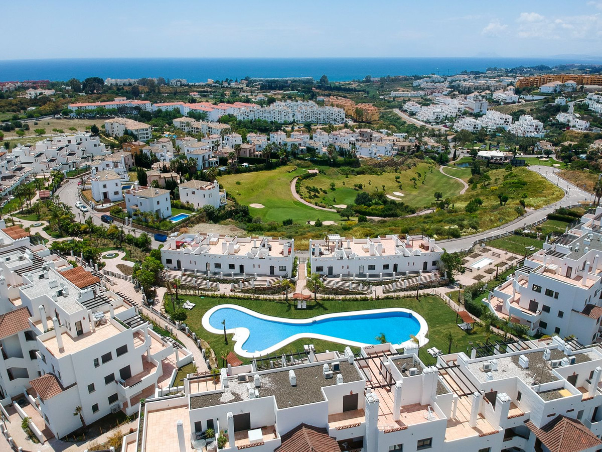 Maisonette-Penthouse in Selwo, Estepona mit herrlichem Meerblick