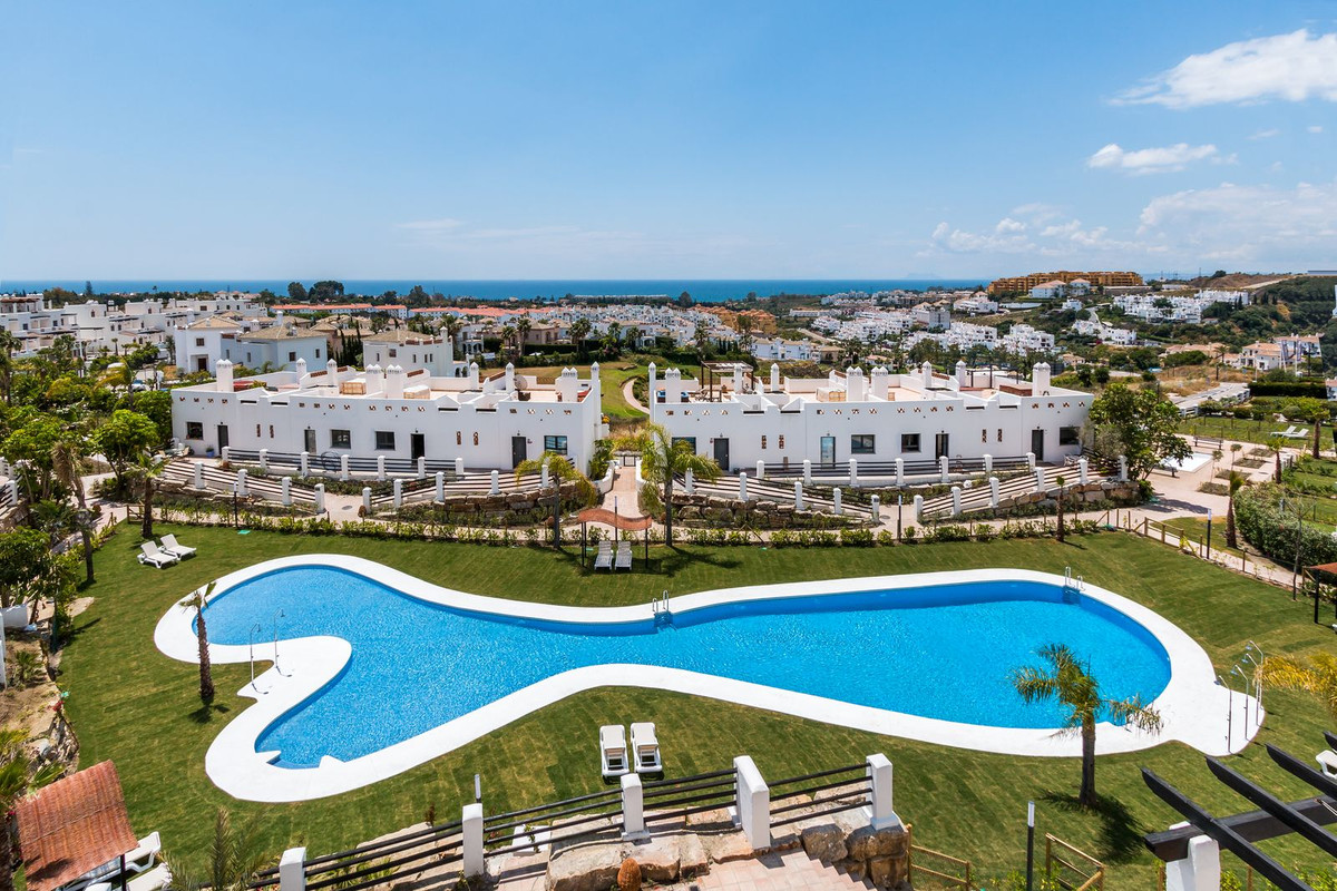 Duplex penthouse i Selwo, Estepona med fantastisk havutsikt