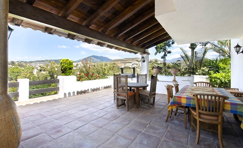 Encantadora residencia estilo Cortijo en Marbella