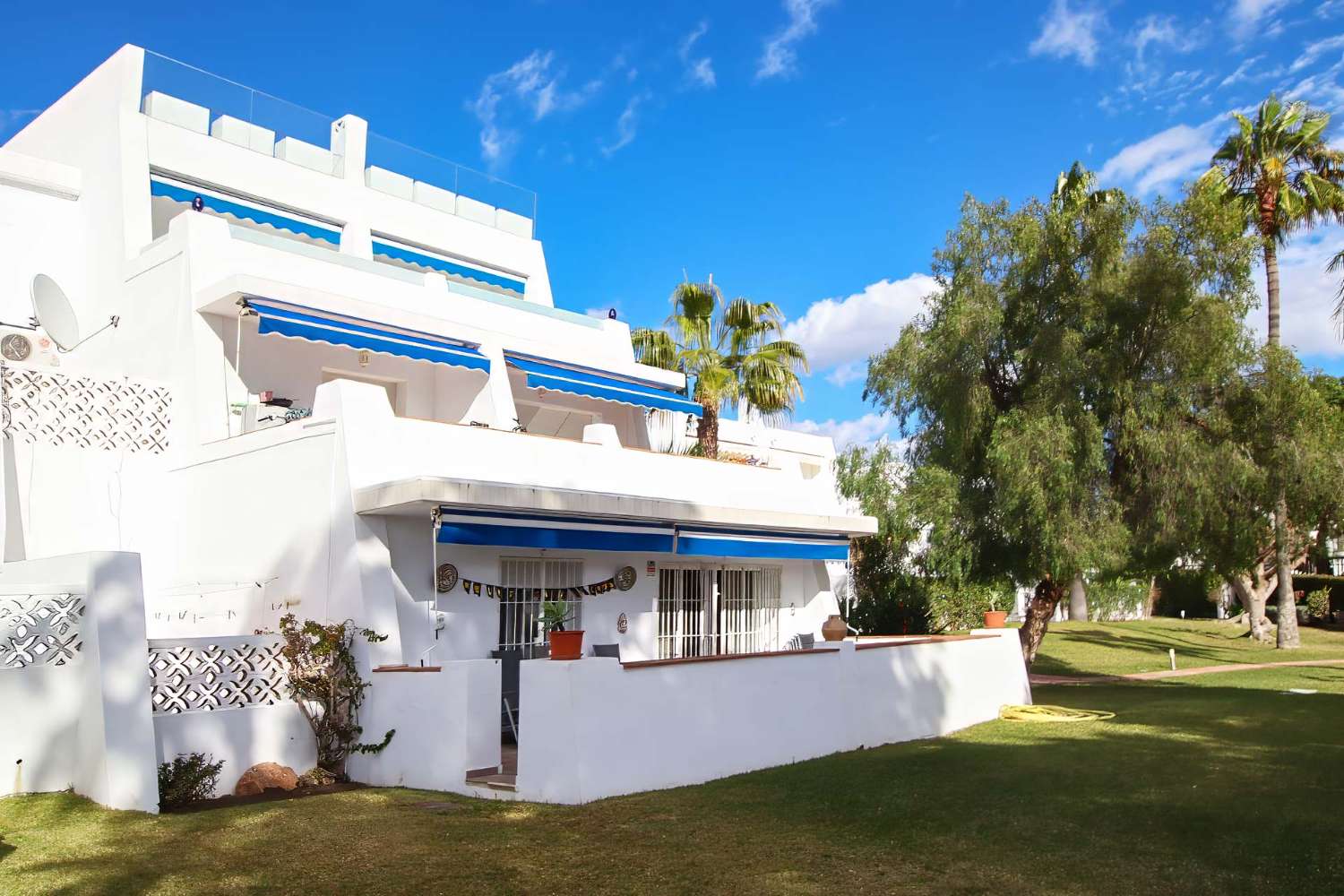 Luxuriöse Erdgeschosswohnung in Puerto Banús, Marbella