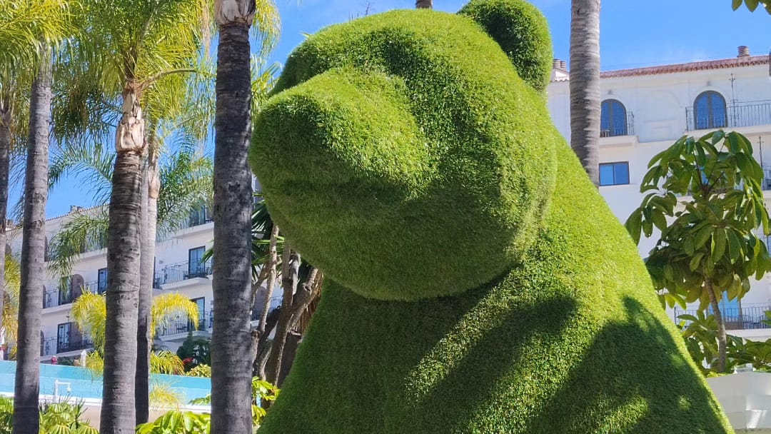 Luksuriøs leilighet på bakkeplan i Puerto Banús, Marbella