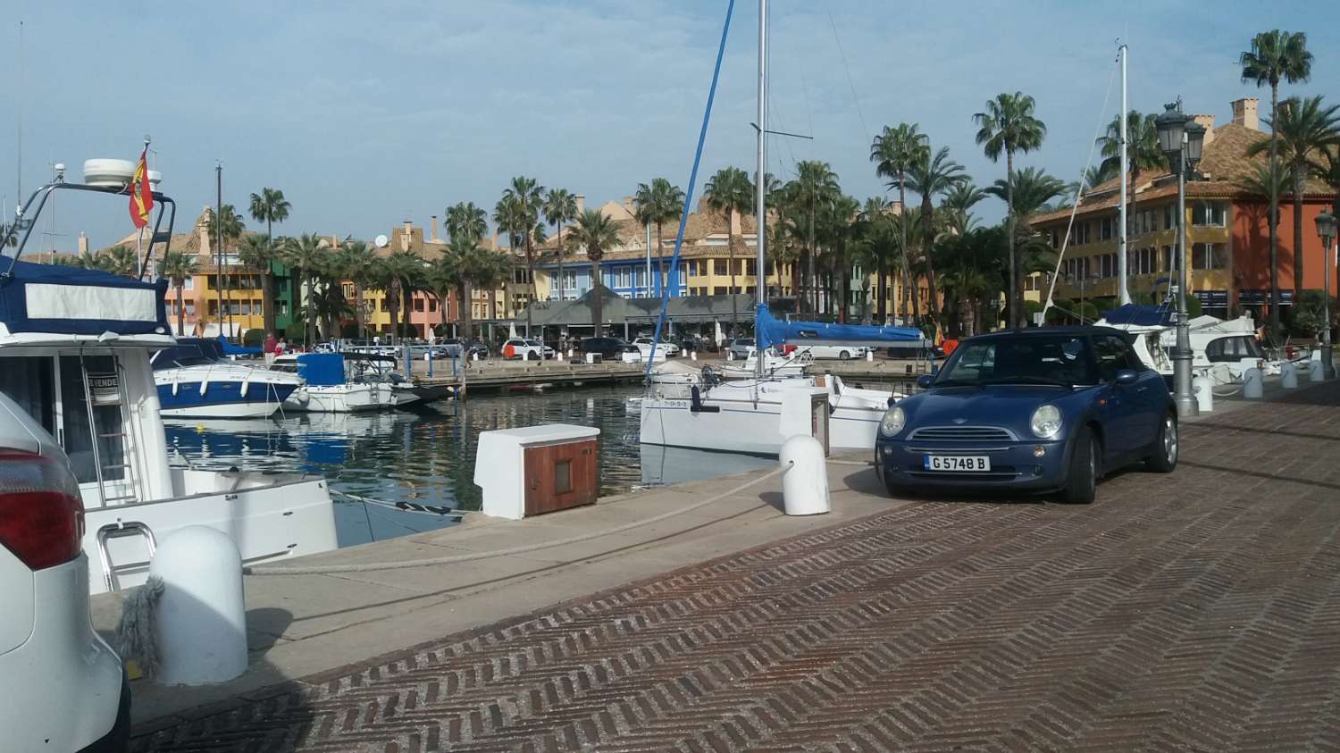 Parcelas con licencia y proyecto para la construcción de una villa con vistas al mar