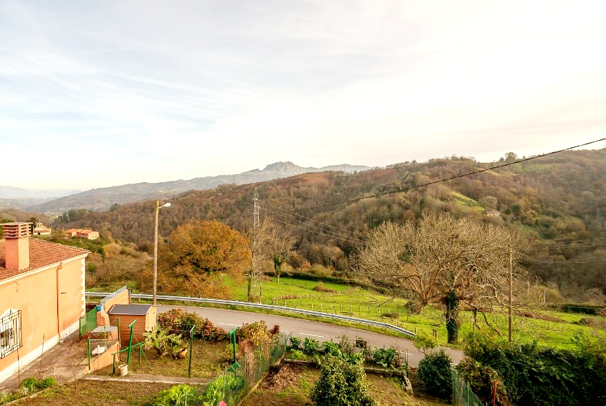 SCHÖNES EINFAMILIENHAUS IN BIMENES