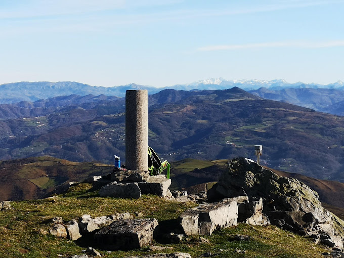 DORPSHUIS IN PAXÍO, MIERES