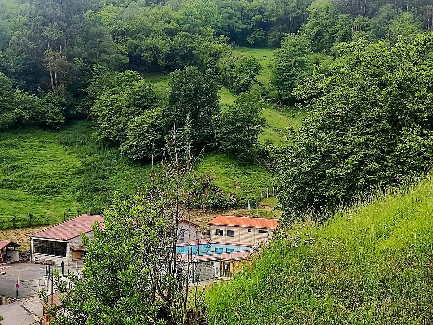 LANDSBYHUS I PAXÍO, MIERES