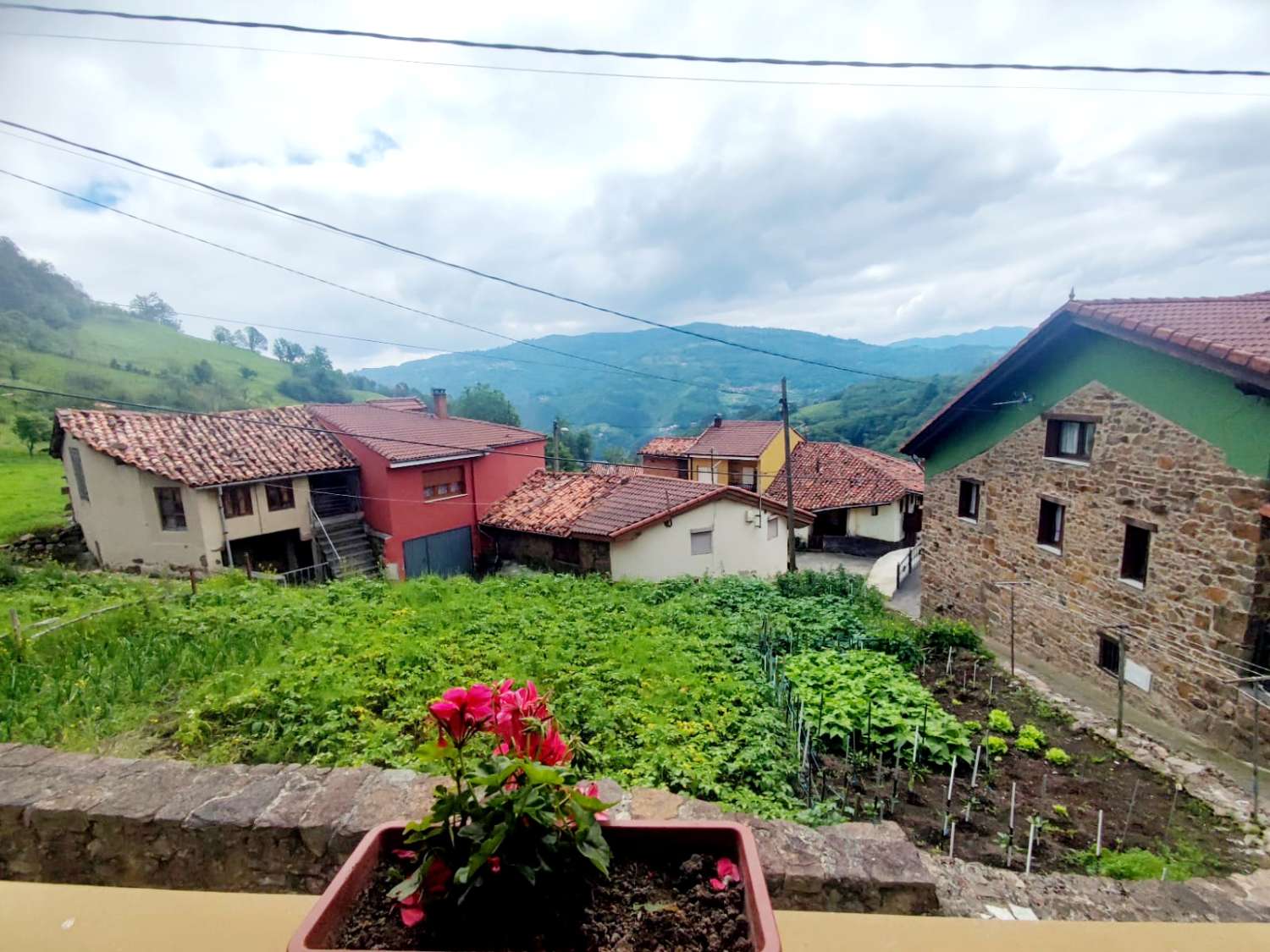 CASA DE ALDEA EN PAXÍO, MIERES