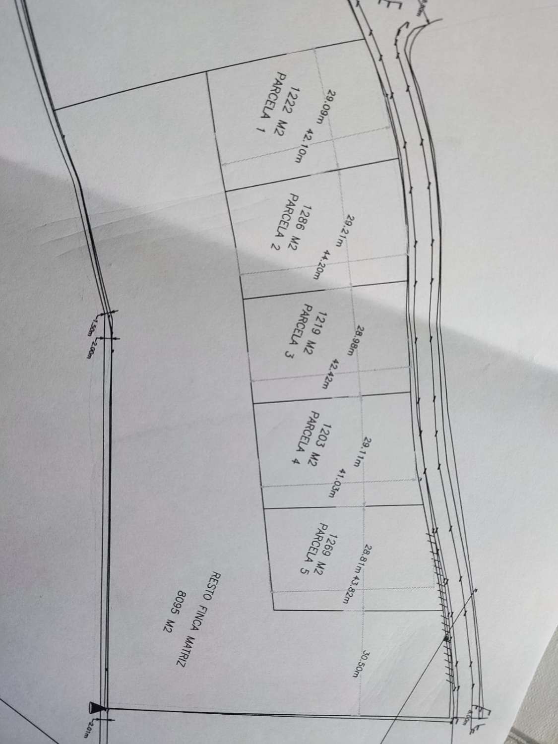 LARGE BUILDING PLOT IN RAMMED EARTH OF CASARIEGO