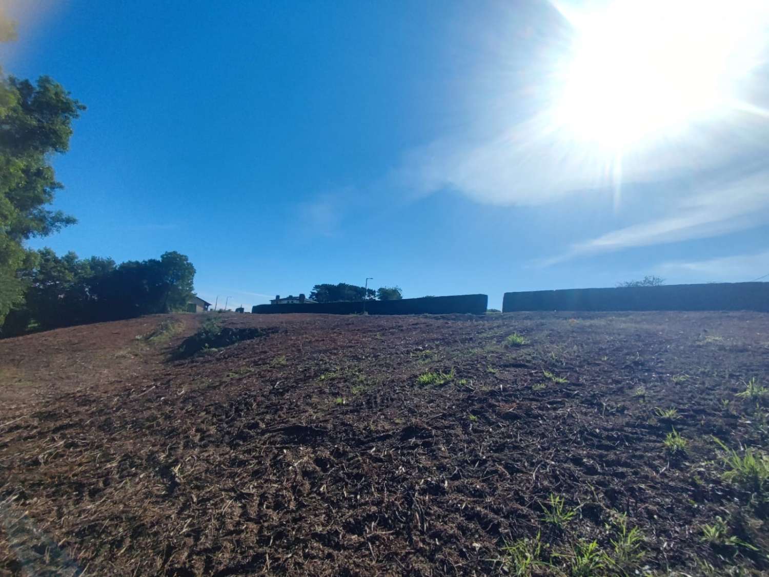 BOUWGROND IN CALAMBRE, TAPIA DE CASARIEGO