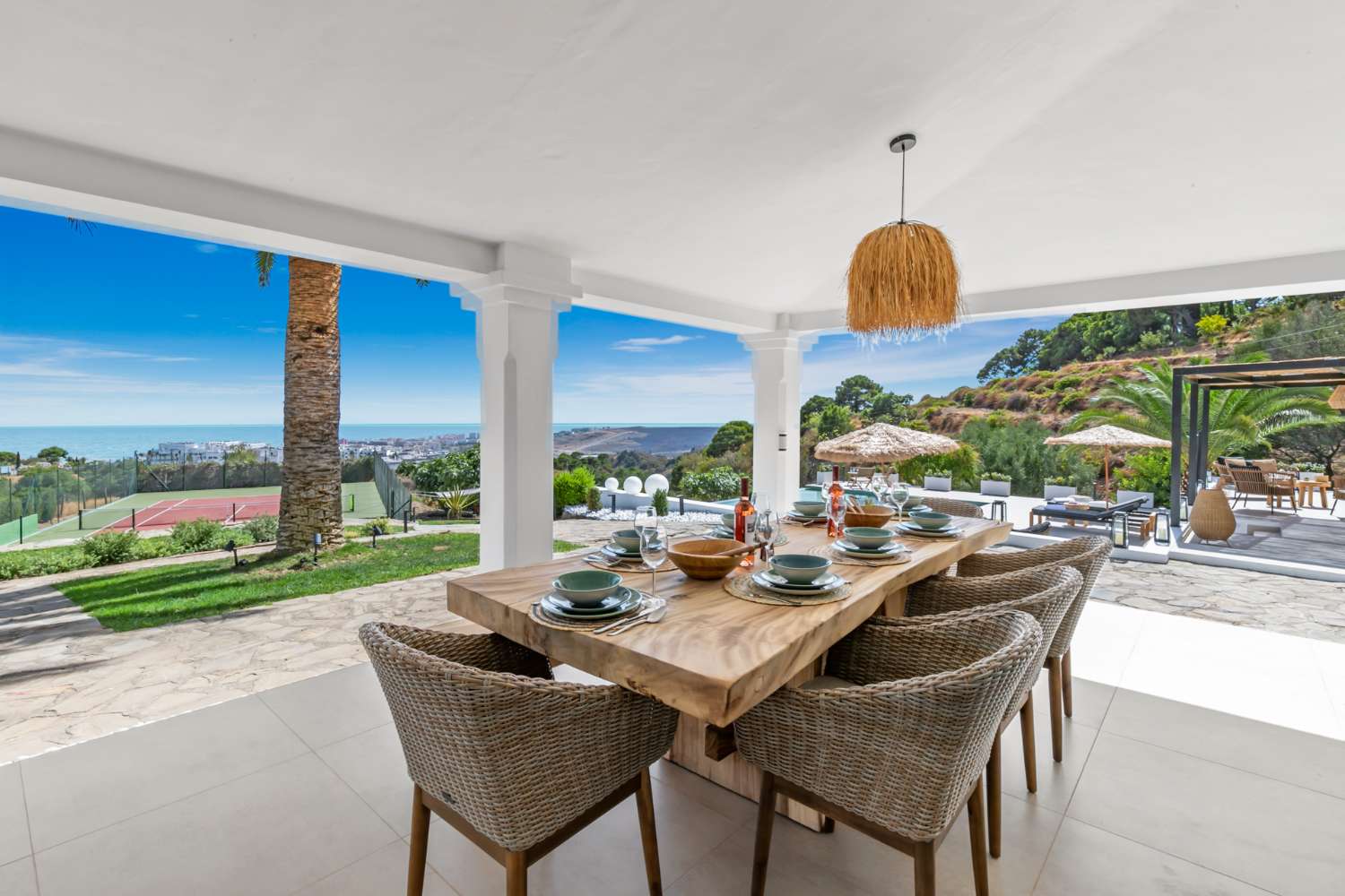 SPECTACULAIRE VILLA IN LOS REALES, ESTEPONA