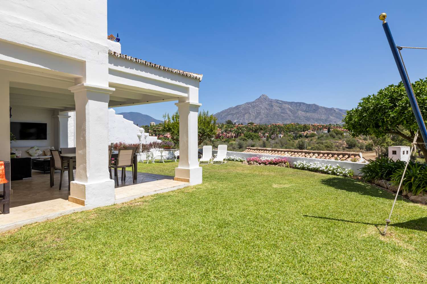 CASA EN VENTA EN PUERTO BANÚS