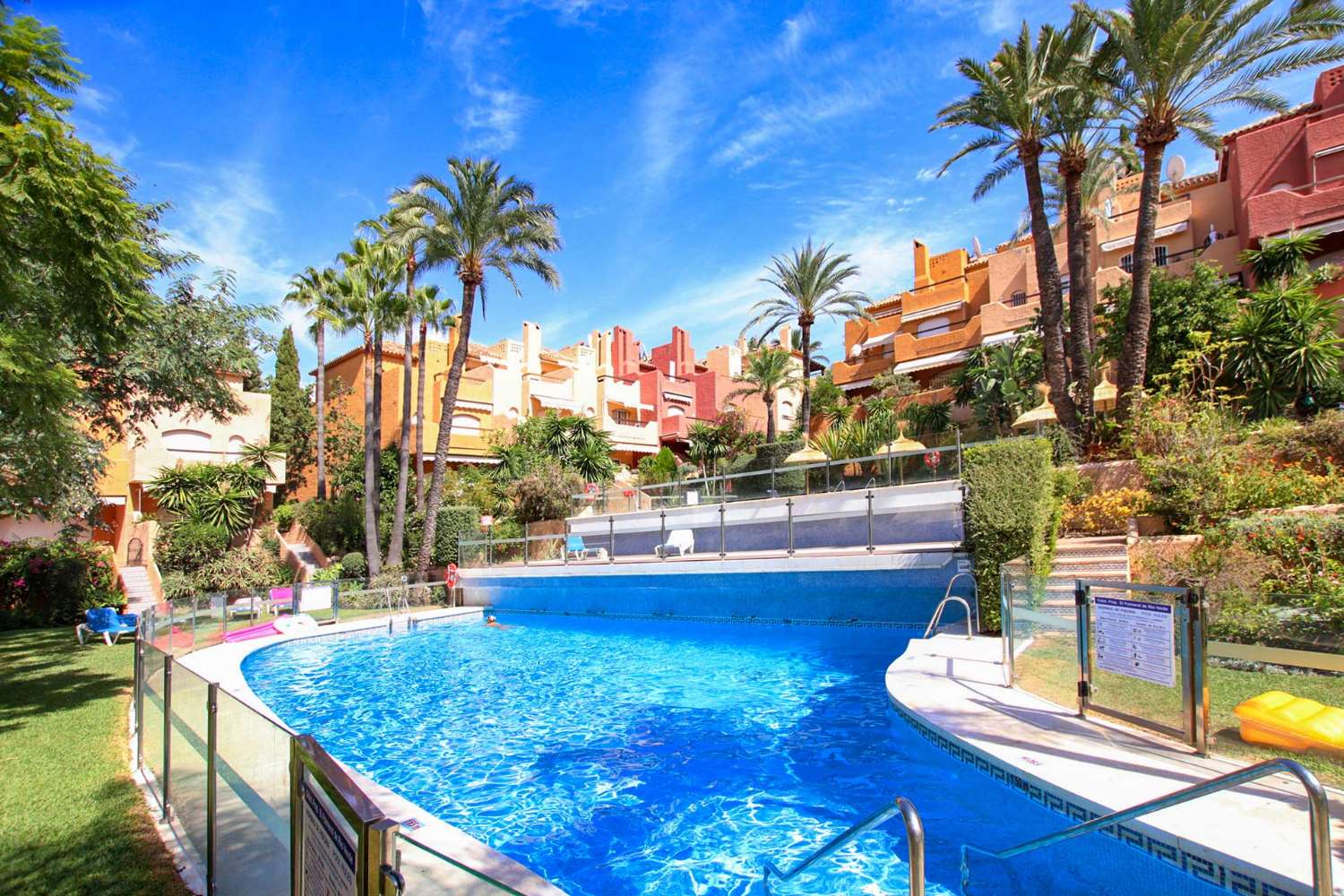 Fantastisch herenhuis in Puerto Banus - Marbella