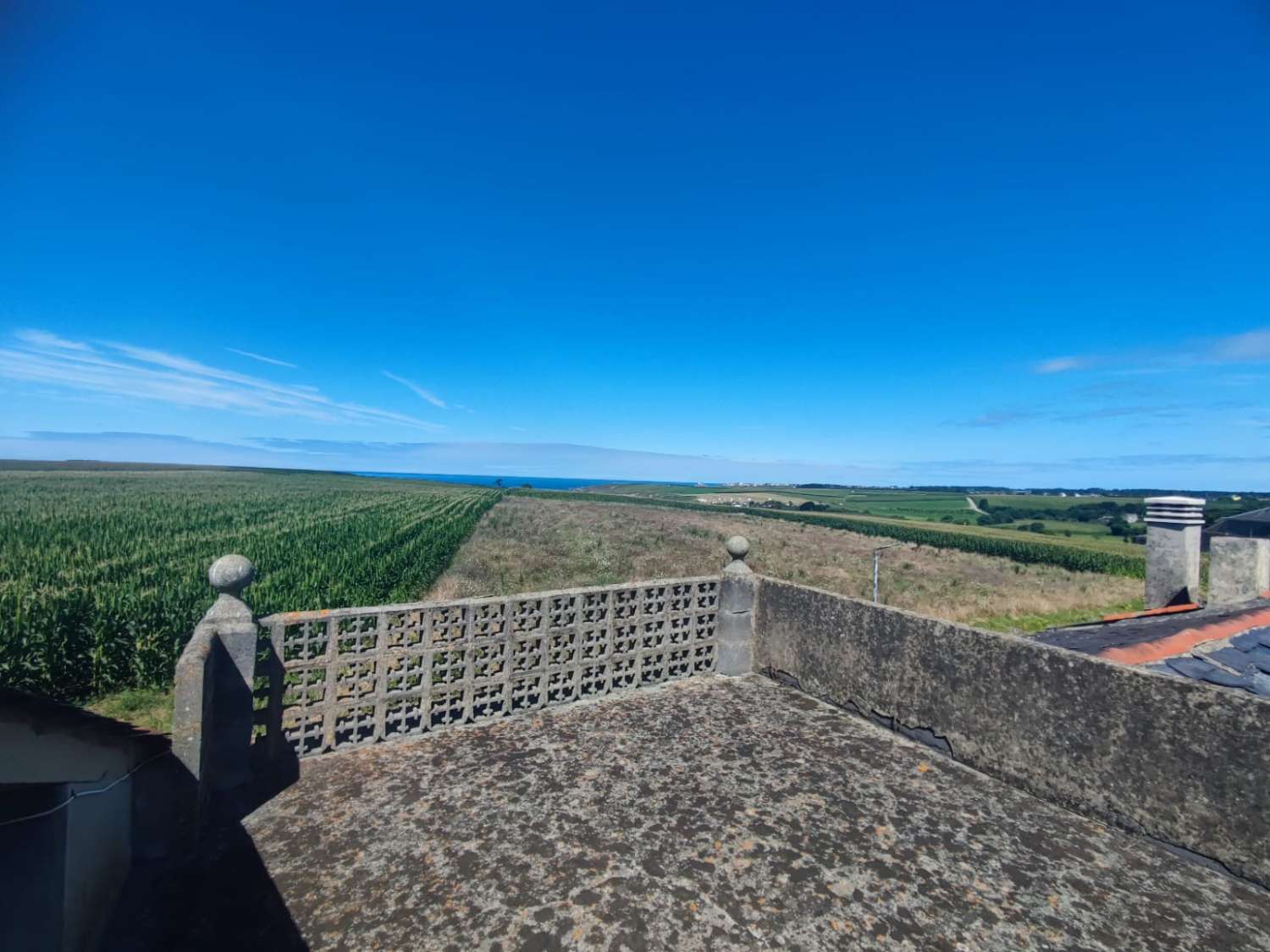 Casa pareada con vistas al mar