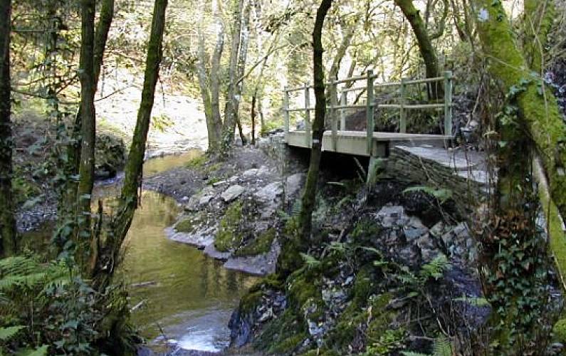 ENCANTADORA CASA EN CELEIRO DE MARIÑAOS, BARREIROS