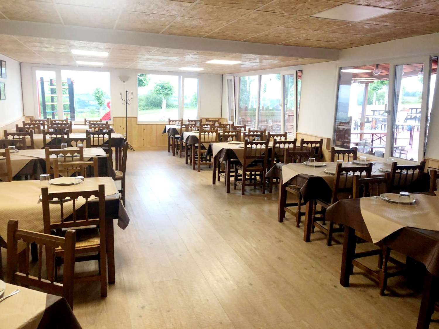 Restaurant et propriété à vendre à Oviedo