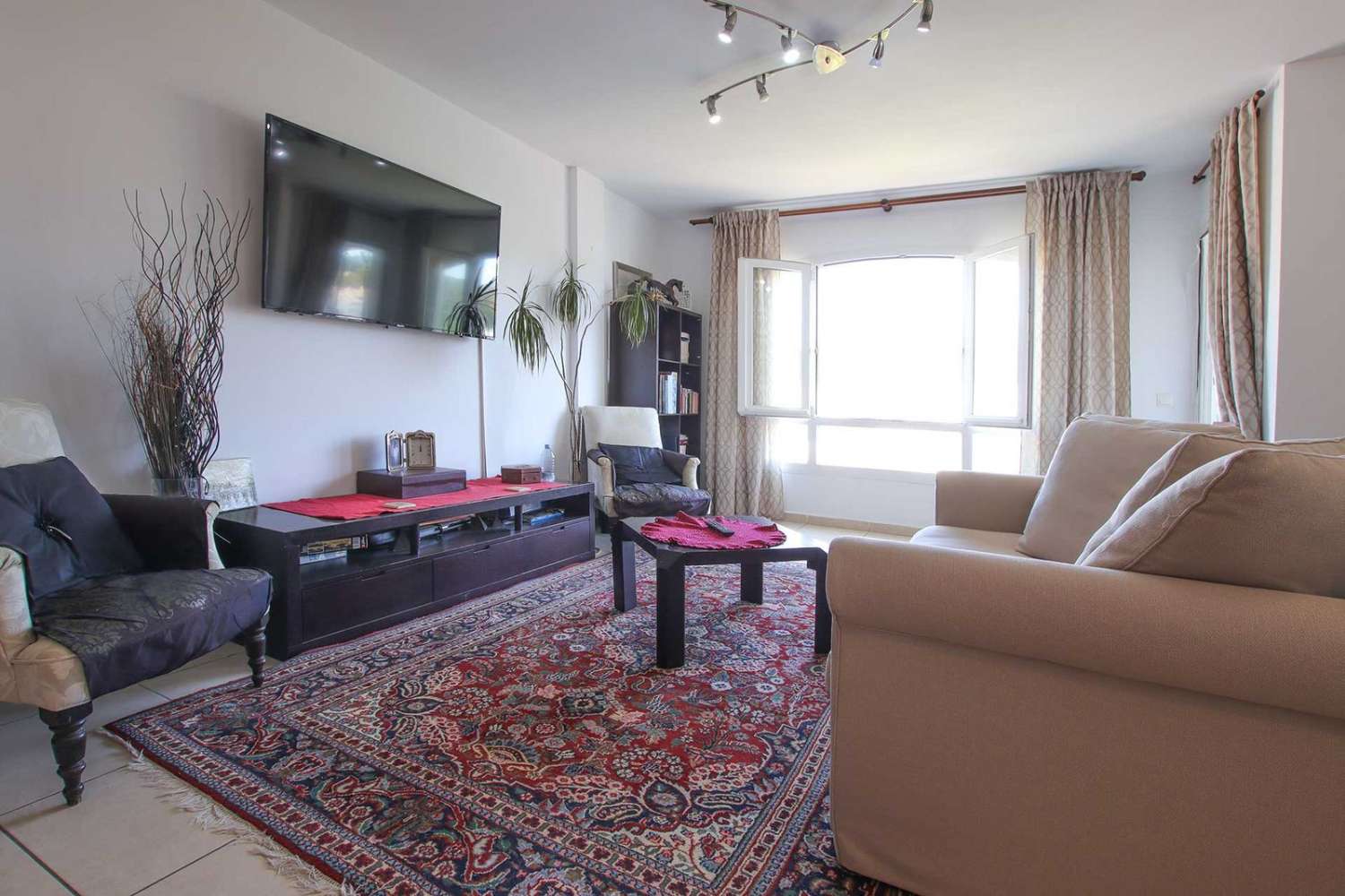 Superbe appartement de 3 chambres à Nueva Andalucia, Marbella