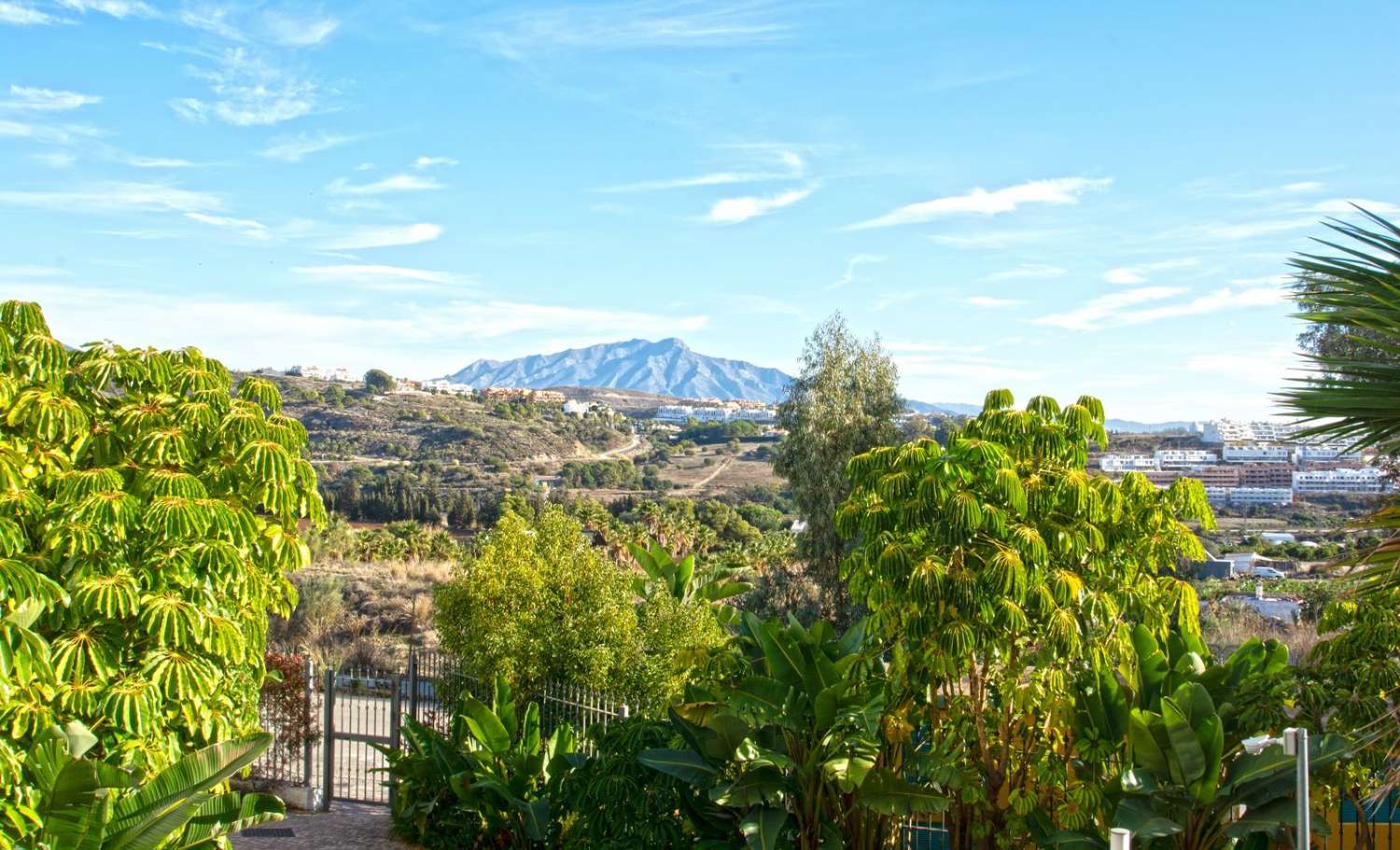 Sehr helle Wohnung in der Gegend von Selwo - Estepona - Costa Del Sol