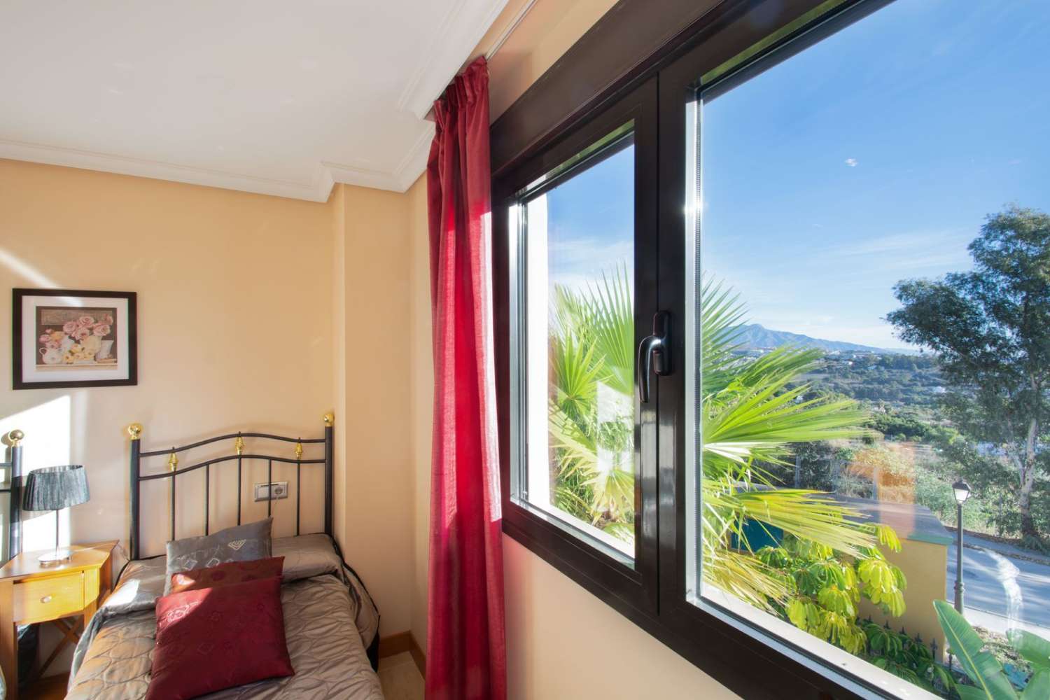 Apartamento muy luminoso en la zona de Selwo - Estepona - Costa Del Sol