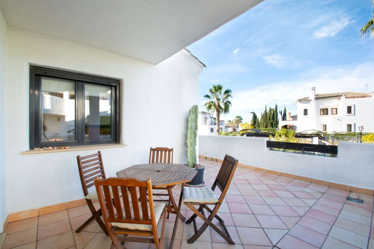 Sehr helle Wohnung in der Gegend von Selwo - Estepona - Costa Del Sol