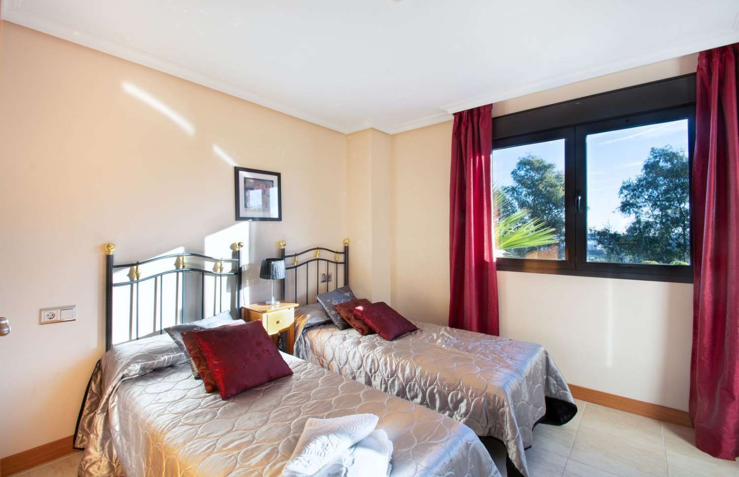 Apartamento muy luminoso en la zona de Selwo - Estepona - Costa Del Sol