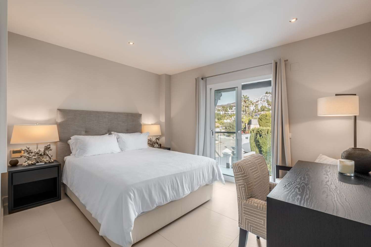 Una exquisita residencia independiente en Nueva Andalucía - Marbella - Costa del sol