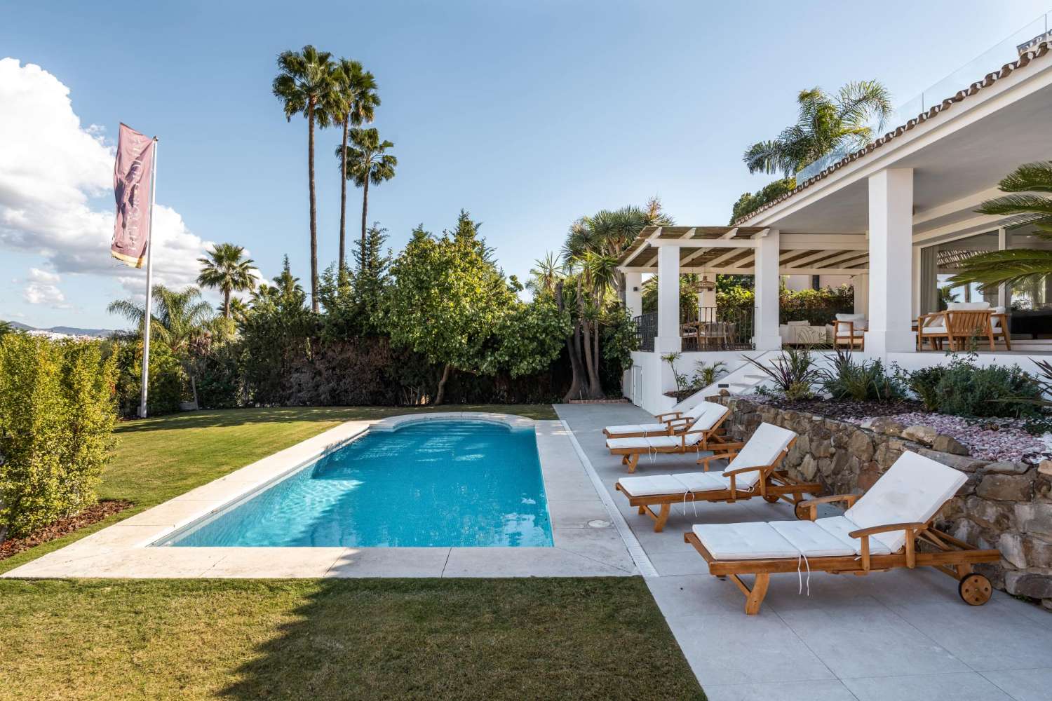 Spektakuläre zeitgenössische Villa -Marbella -LAs Brisas Golf