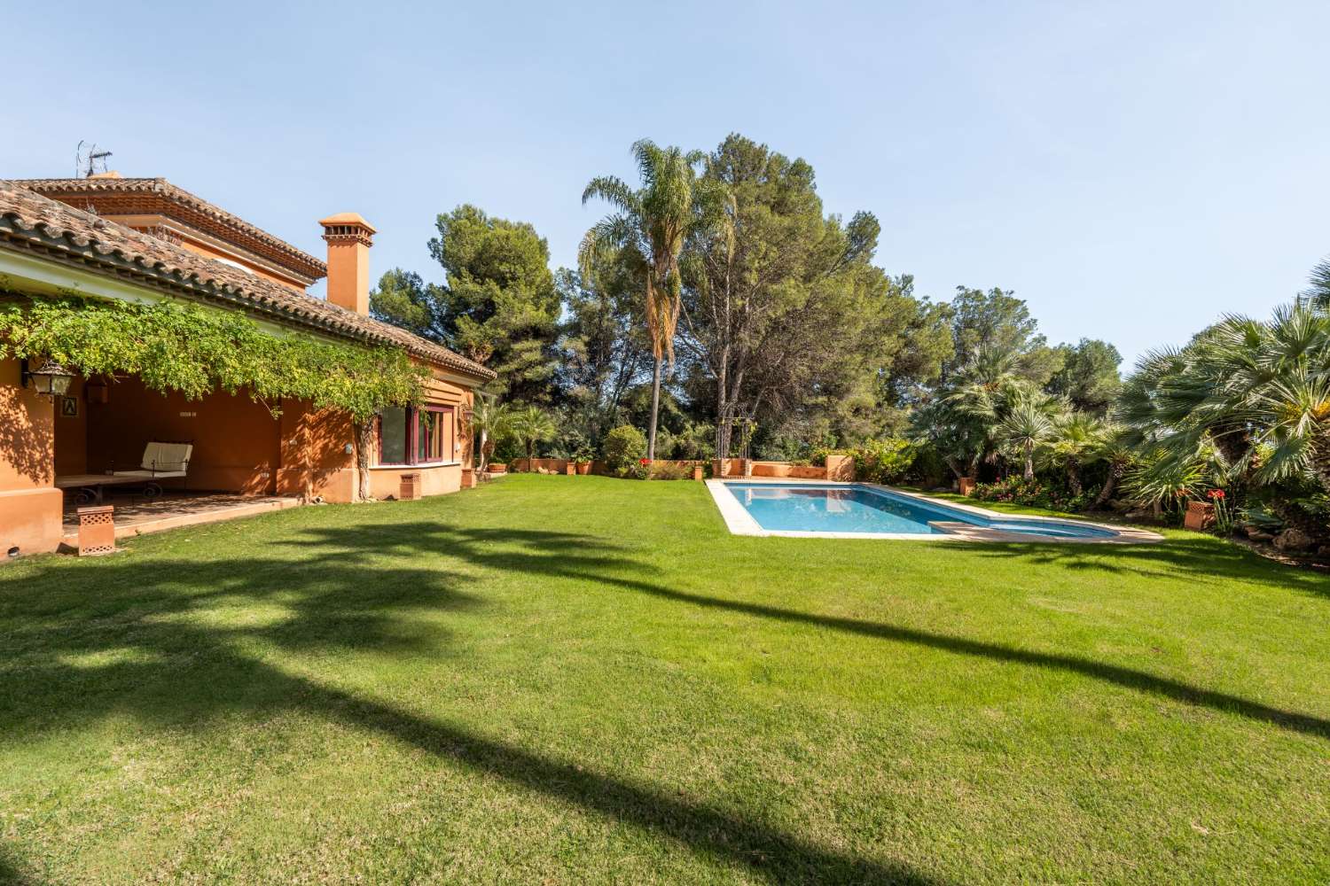 Charmante Villa im andalusischen Stil in Marbella Goldene Meile