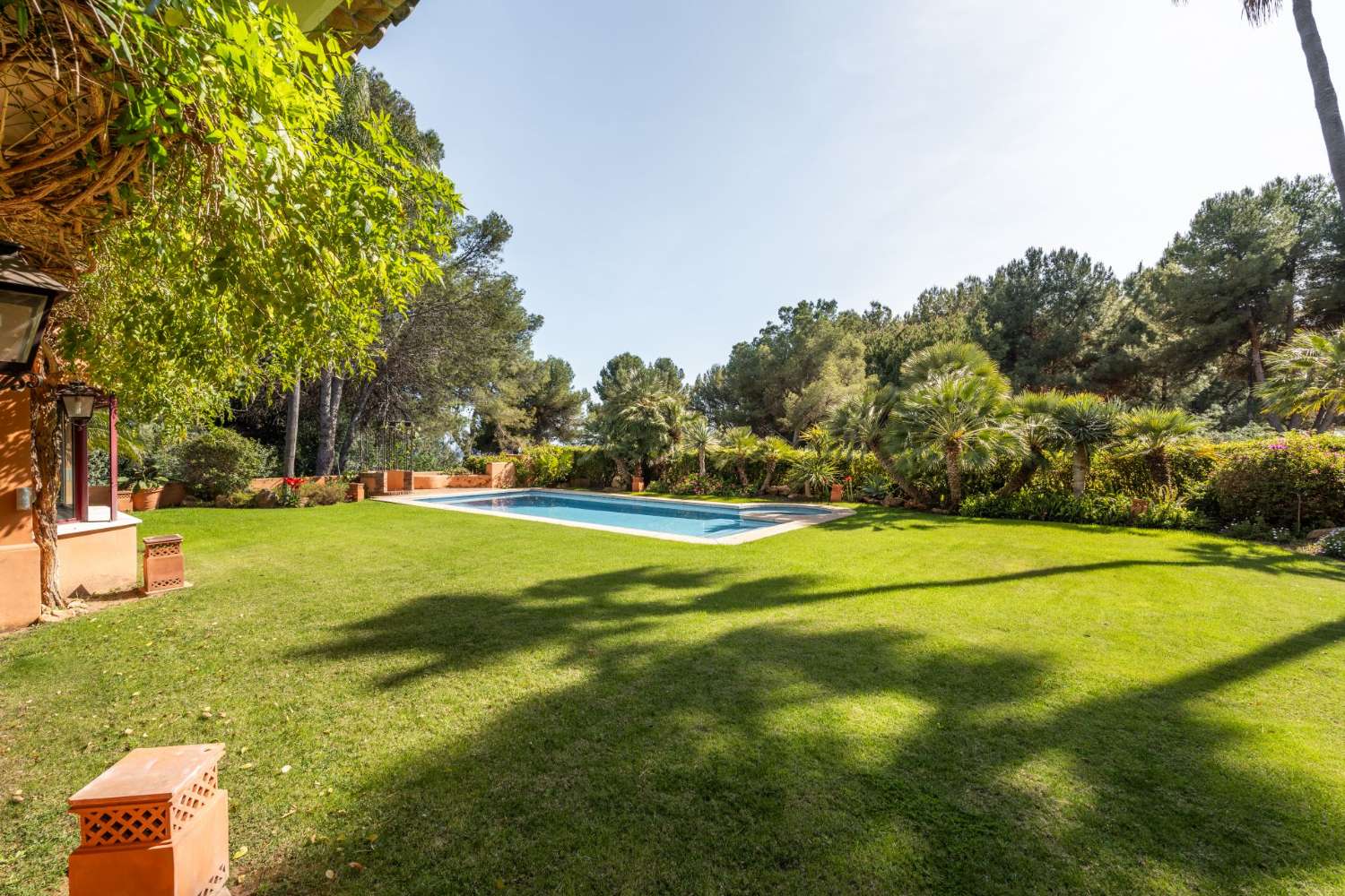 Charmante Villa im andalusischen Stil in Marbella Goldene Meile