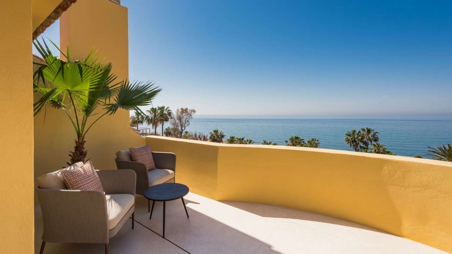 Fantastisk duplex penthouse i Rio Real Playa - Marbella