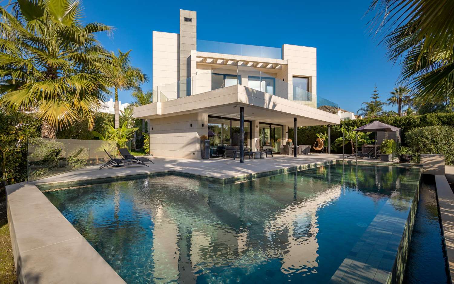 Villa moderne à Nueva Andalucia -Marbella -Costa del Sol