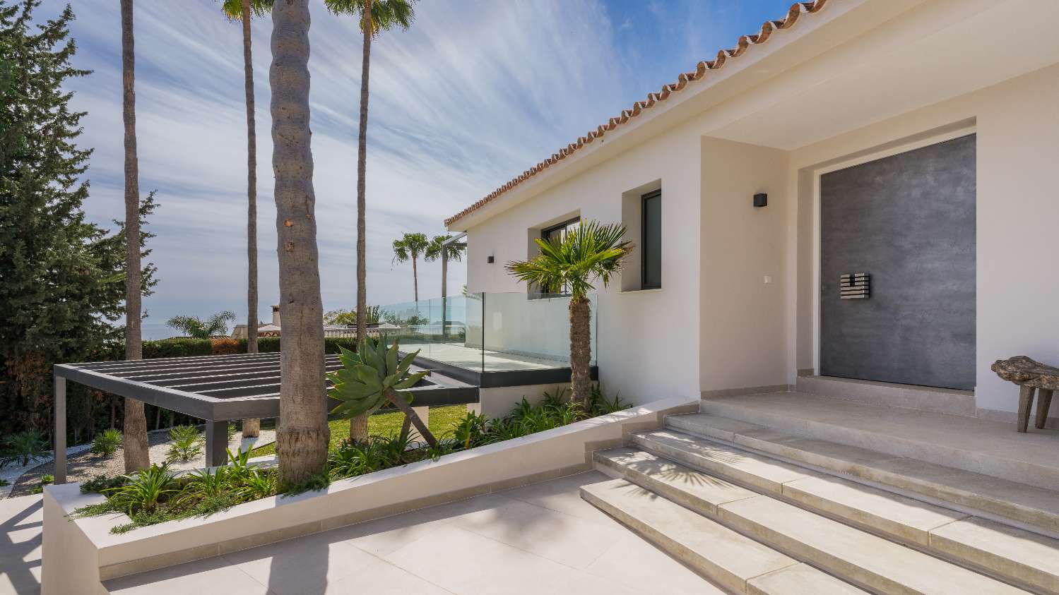 Elegante villa con vistas panorámicas al mar en Nagüeles, Marbella-Costa del Sol