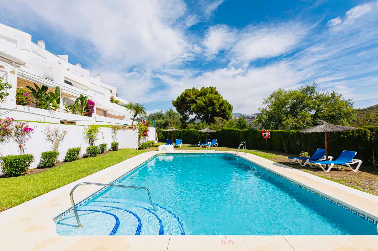 Renovated premium ground floor apartment in Mirador De La Quinta -Marbella