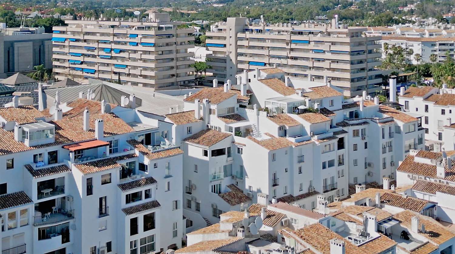 Lujoso apartamento de 5 dormitorios en Puerto Banús-Marbella